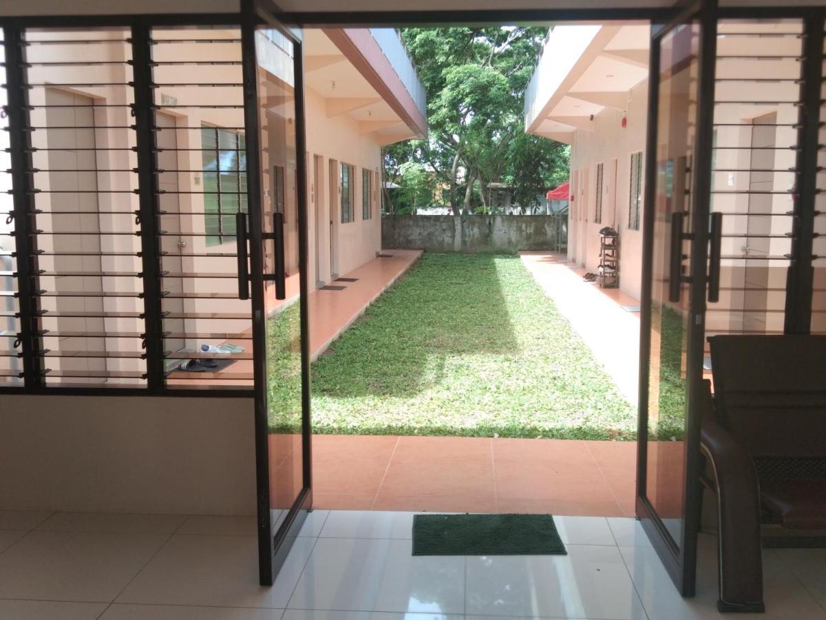 Claytown Pension House Dumaguete City Екстериор снимка