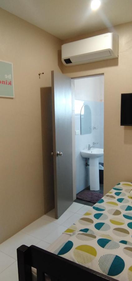 Claytown Pension House Dumaguete City Екстериор снимка