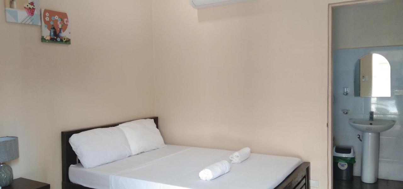 Claytown Pension House Dumaguete City Екстериор снимка
