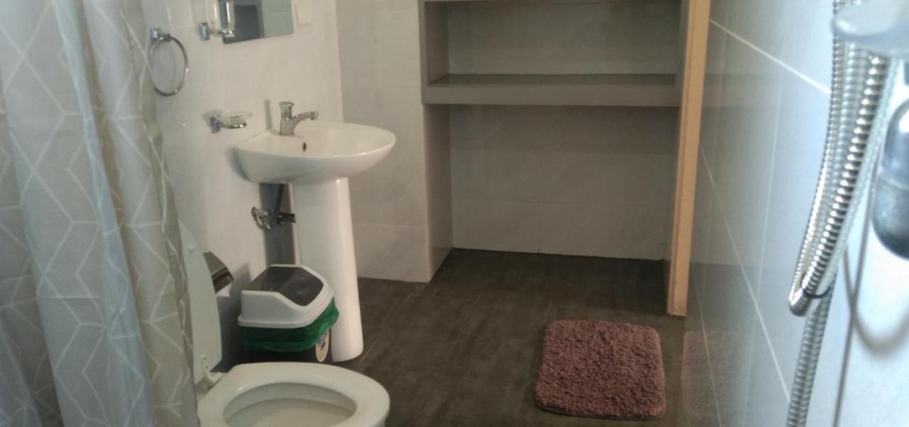 Claytown Pension House Dumaguete City Екстериор снимка