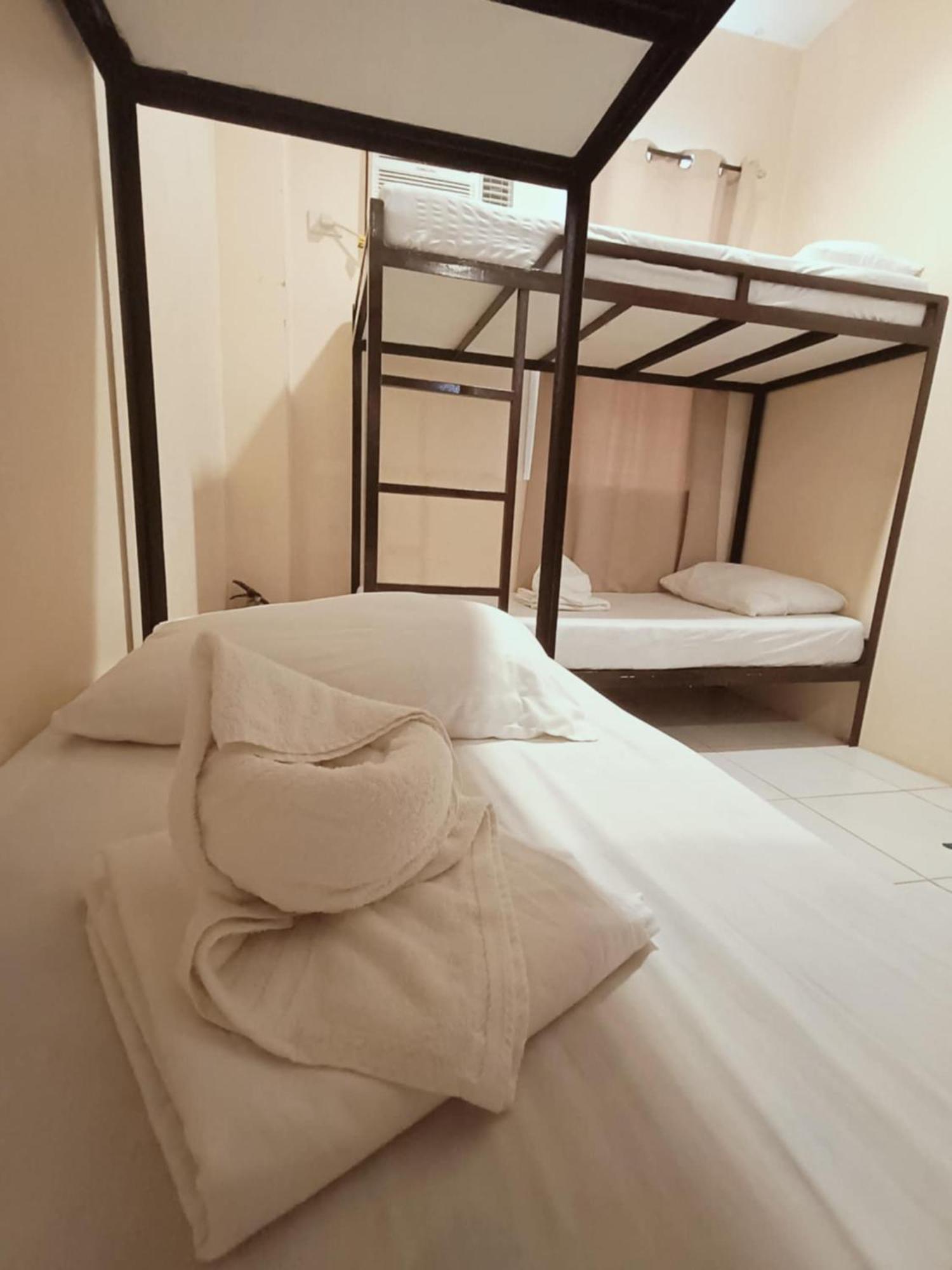 Claytown Pension House Dumaguete City Екстериор снимка