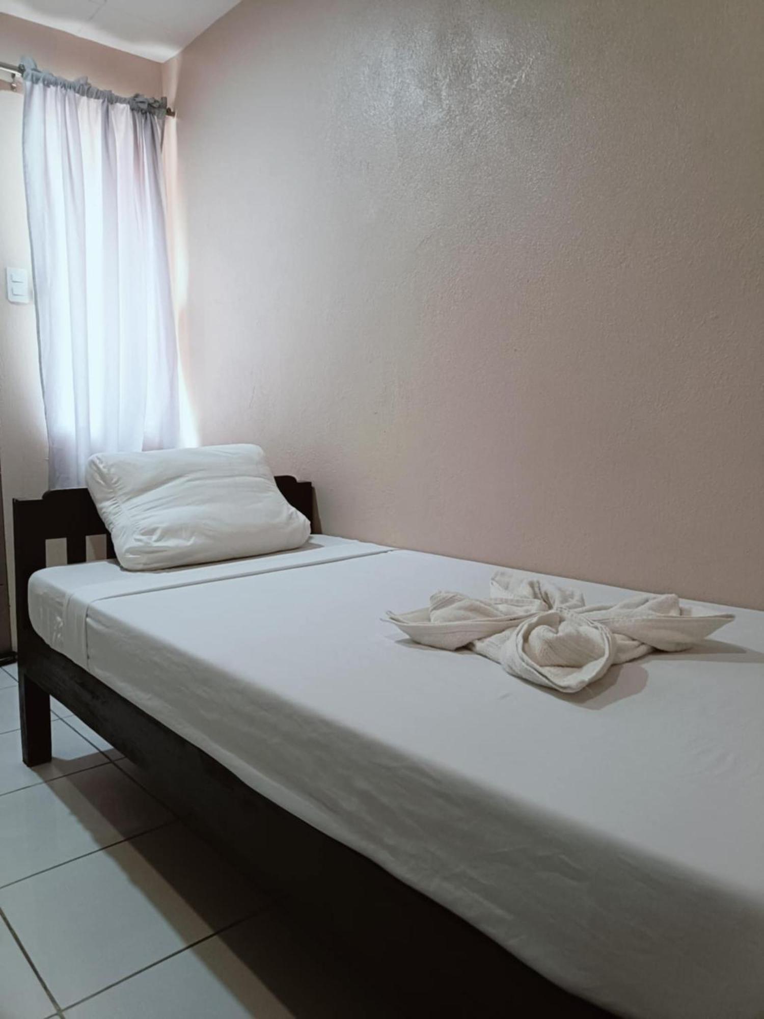 Claytown Pension House Dumaguete City Екстериор снимка