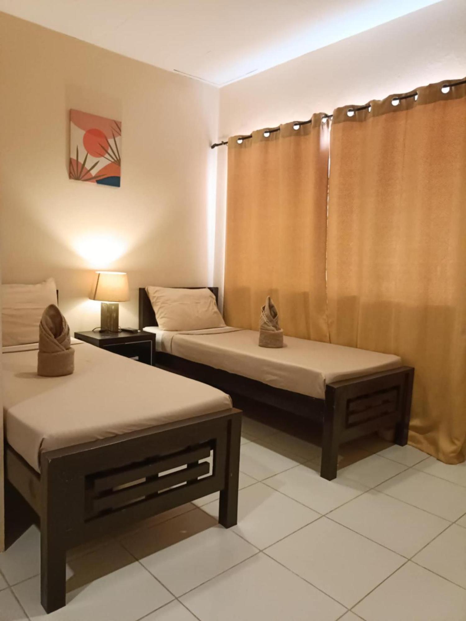 Claytown Pension House Dumaguete City Екстериор снимка